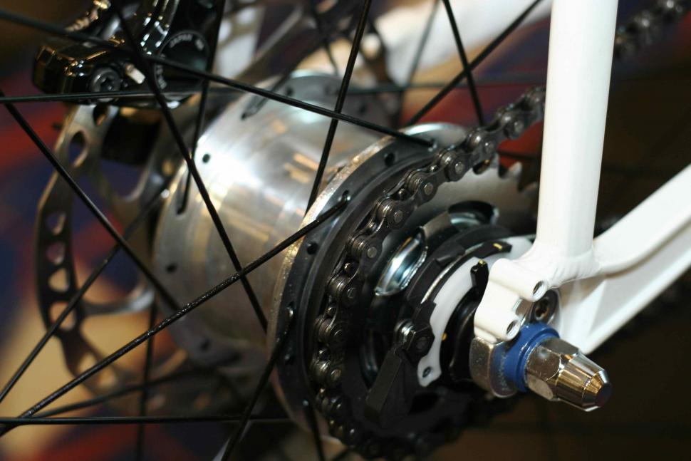 shimano 11 speed hub